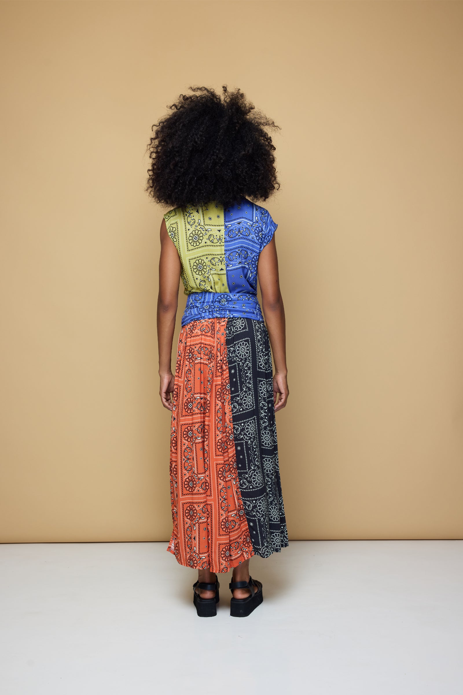 THE POINT DRESS MAXI - PATCHWORK BANDANA BLUE/LIME/BLACK/BLOOD ORANGE