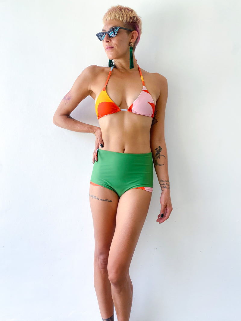 The Highwaist Bikini Bottom - Papercut/Green